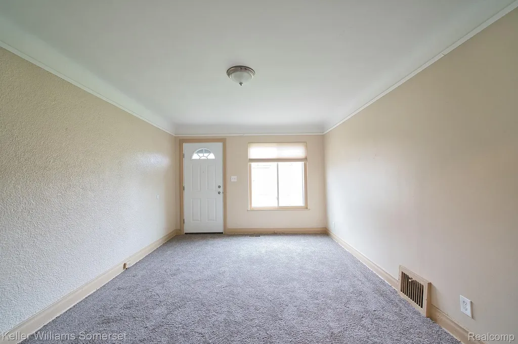 51 Spokane Drive Pontiac City MI 48341