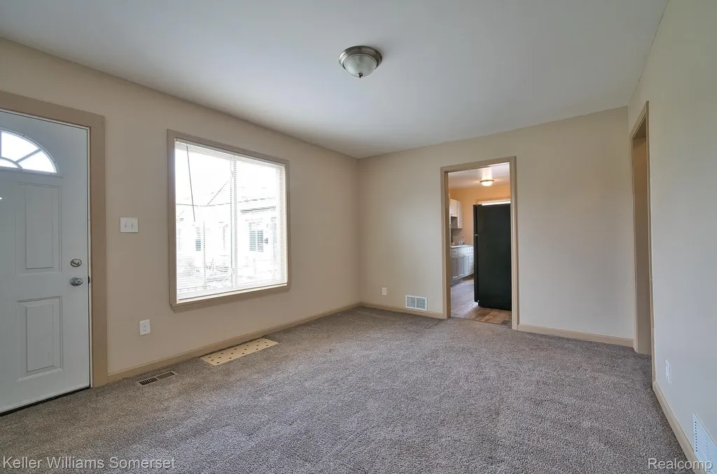 51 Spokane Drive Pontiac City MI 48341