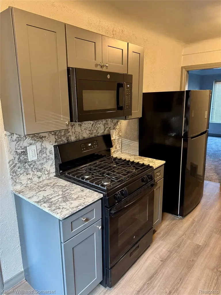 51 Spokane Drive Pontiac City MI 48341