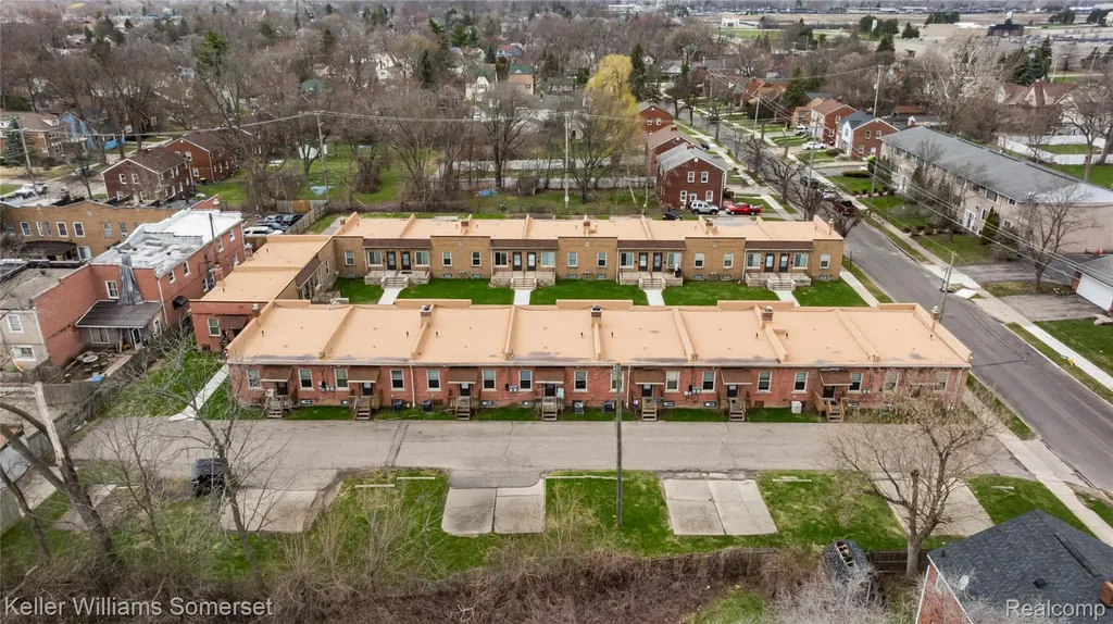 51 Spokane Drive Pontiac City MI 48341