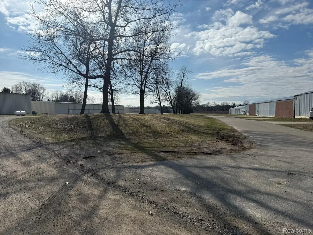 2096 Hunter Road Brighton Township MI 48114