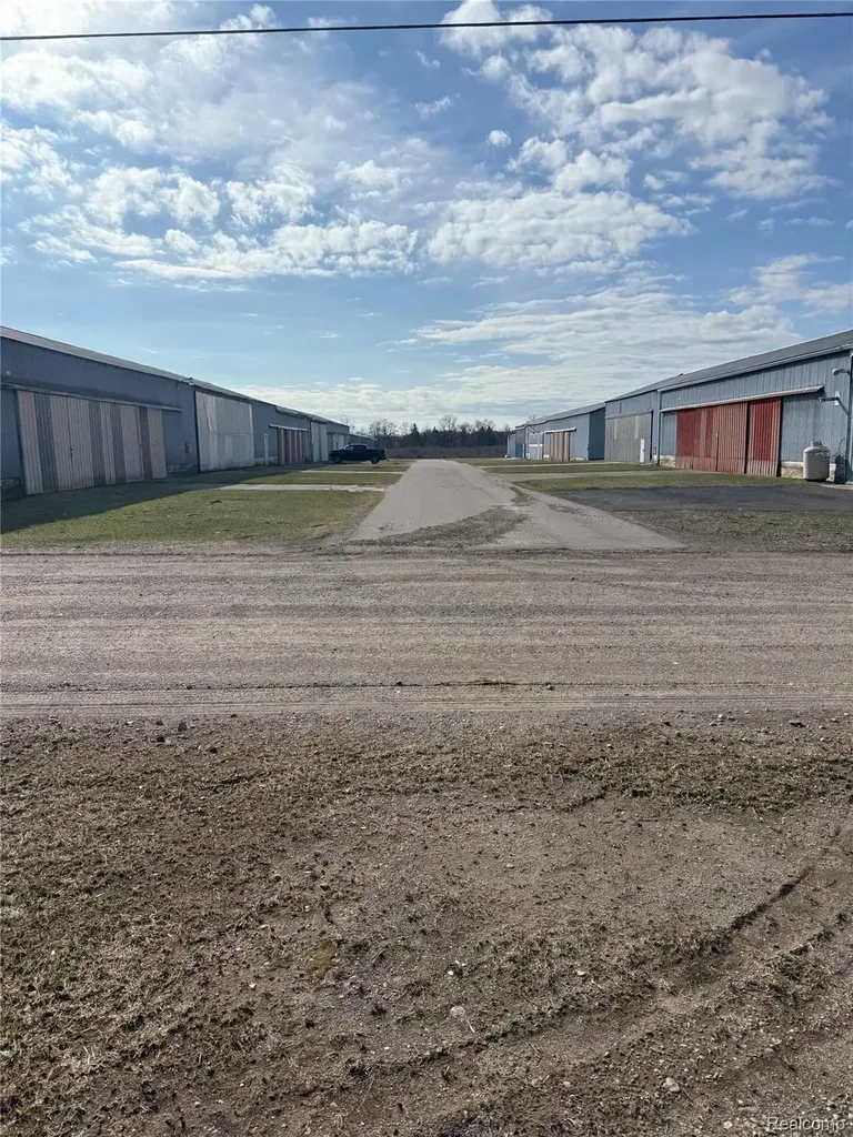 2096 Hunter Road Brighton Township MI 48114