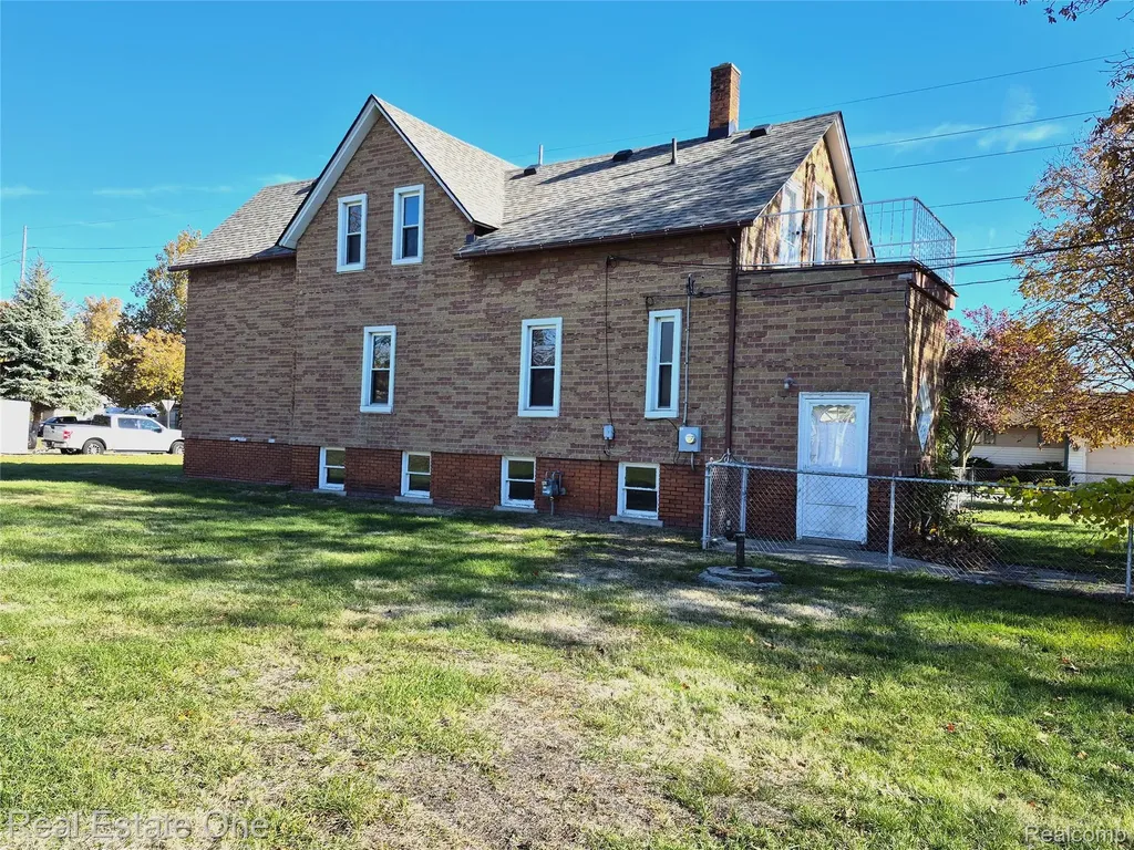 505 Forest Street Wyandotte City MI 48192