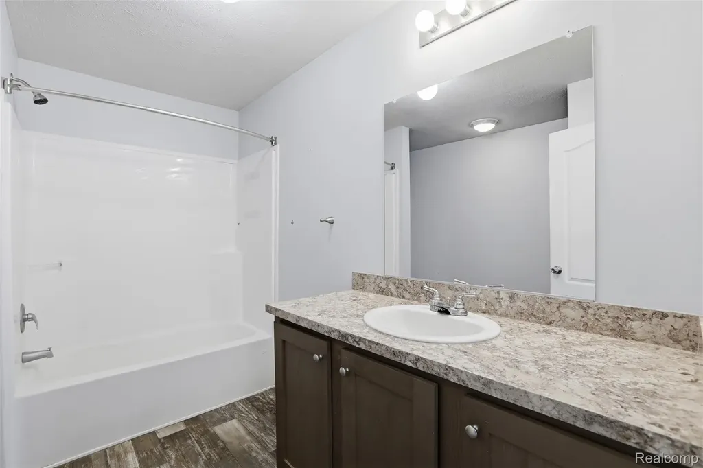 33 Bluebird Hill Drive Orion Charter Township MI 48359
