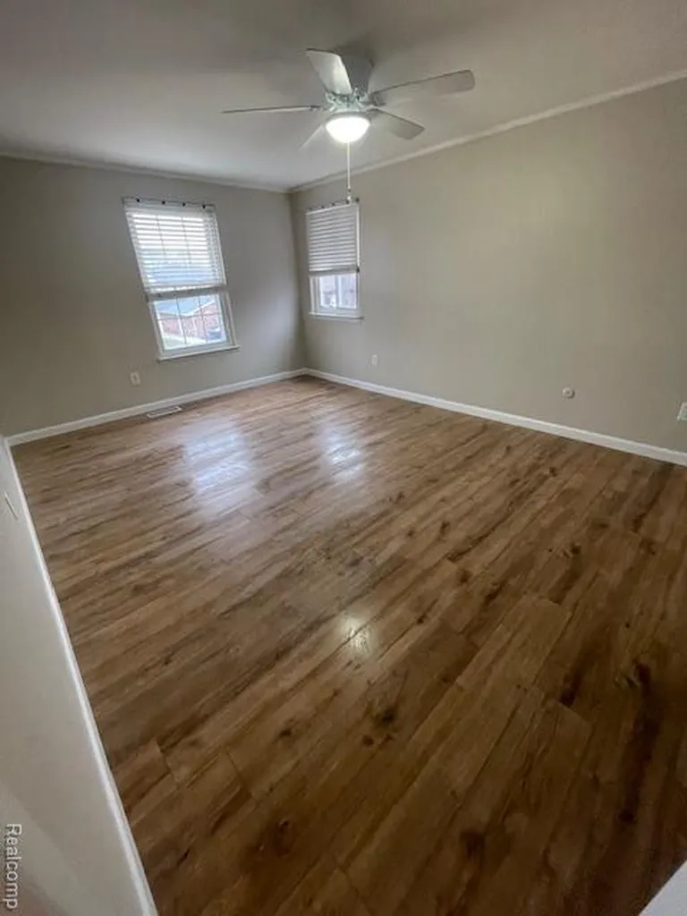 39508 Old Dominion Drive Clinton Charter Township MI 48038