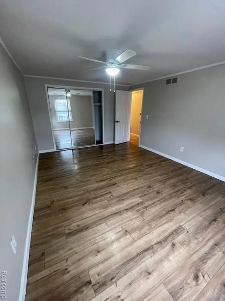 39508 Old Dominion Drive Clinton Charter Township MI 48038