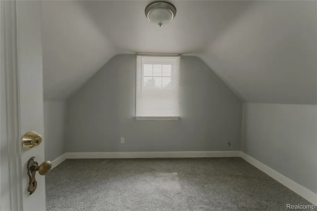 20644 Elkhart Street Harper Woods City MI 48225