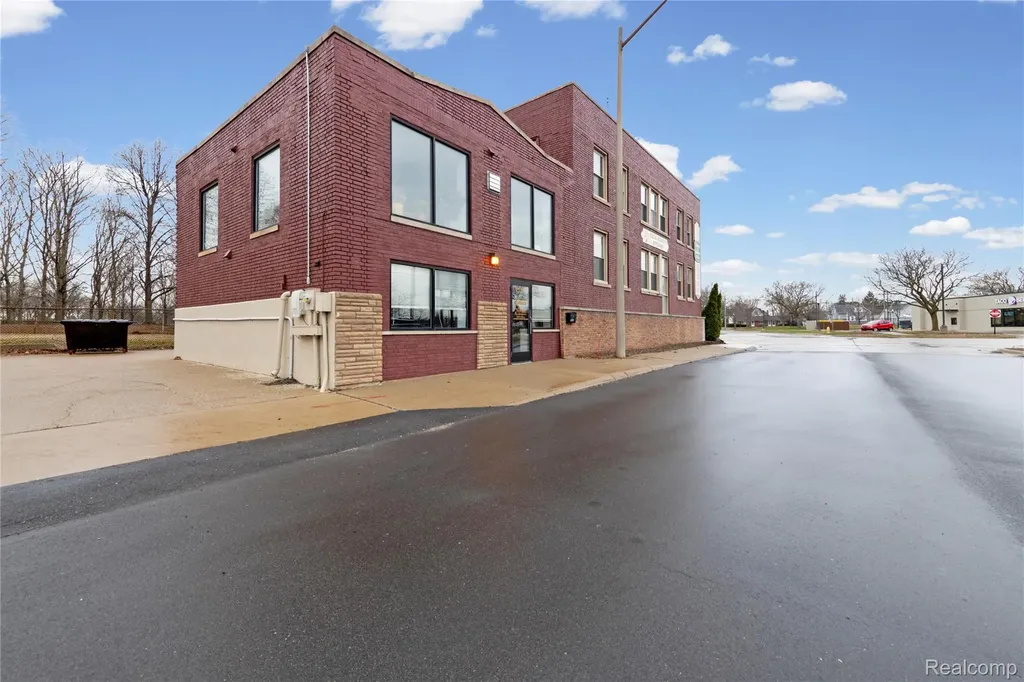 3505 Biddle Avenue Wyandotte City MI 48192