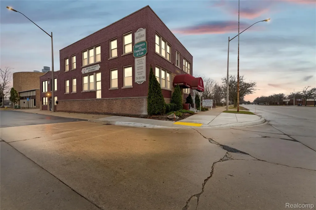 3505 Biddle Avenue Wyandotte City MI 48192
