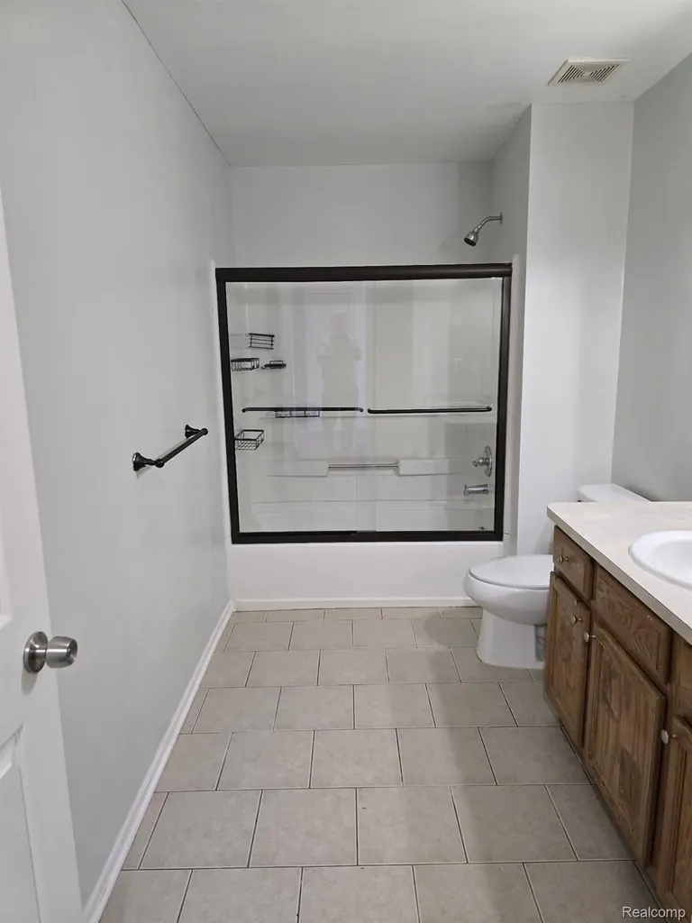 17177 Higdon Drive Brownstown Charter Township MI 48193