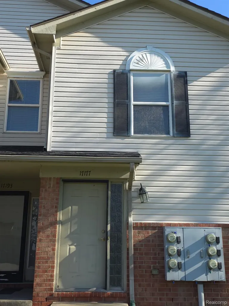 17177 Higdon Drive Brownstown Charter Township MI 48193