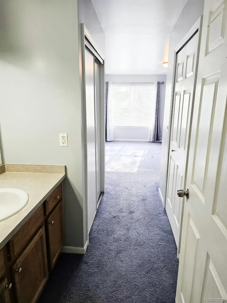 17177 Higdon Drive Brownstown Charter Township MI 48193