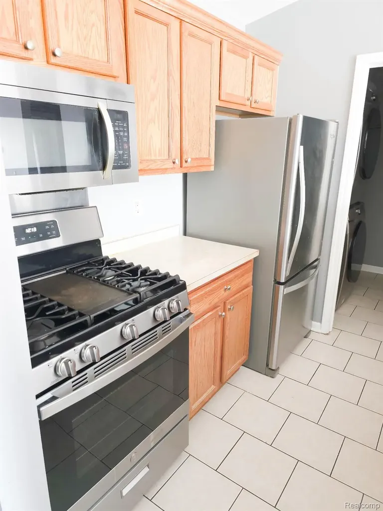17177 Higdon Drive Brownstown Charter Township MI 48193