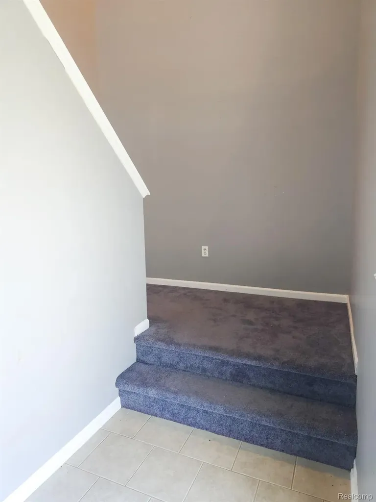 17177 Higdon Drive Brownstown Charter Township MI 48193