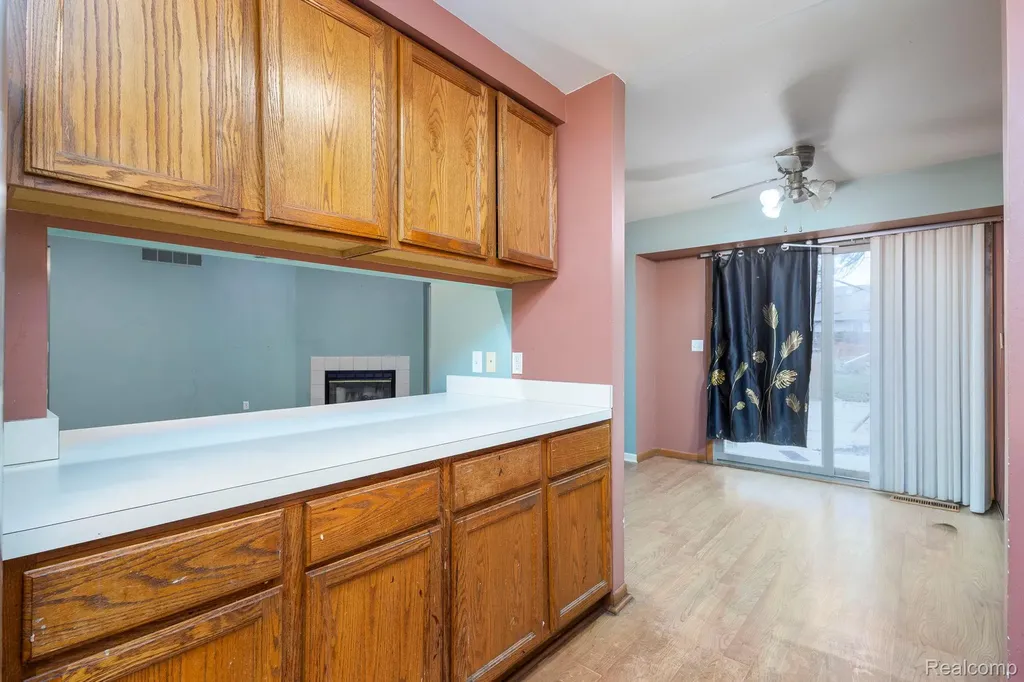 19249 Parkville Street Livonia City MI 48152