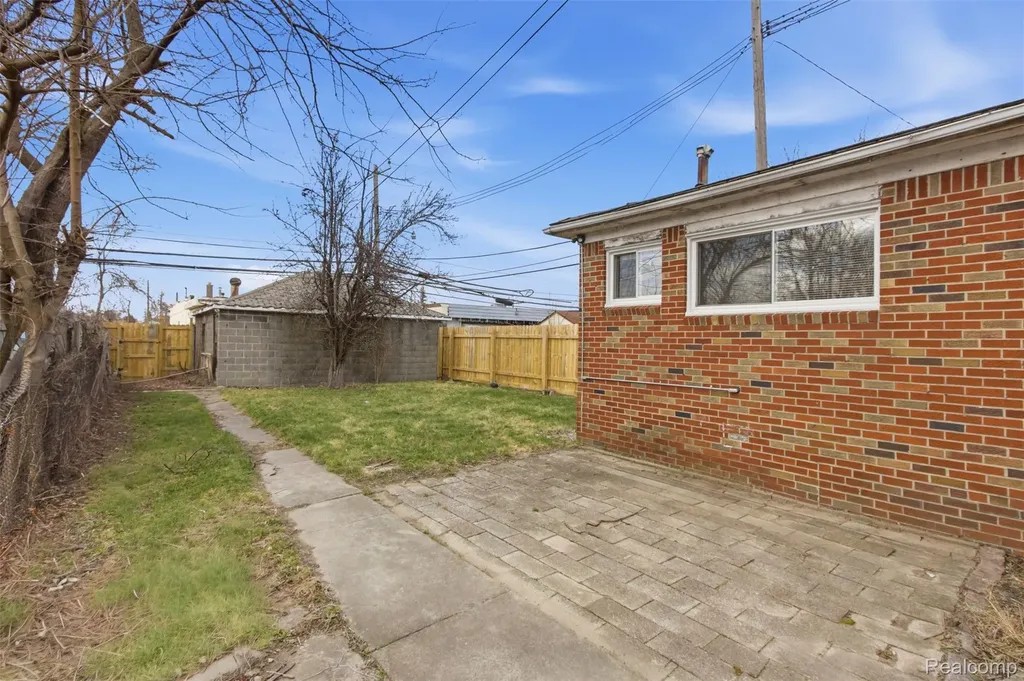 11559 Kennebec Street Detroit City MI 48205