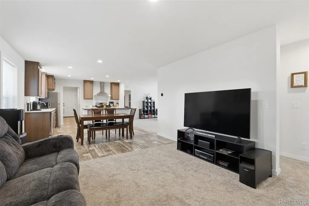 2125 Candy Lane Brighton City MI 48114