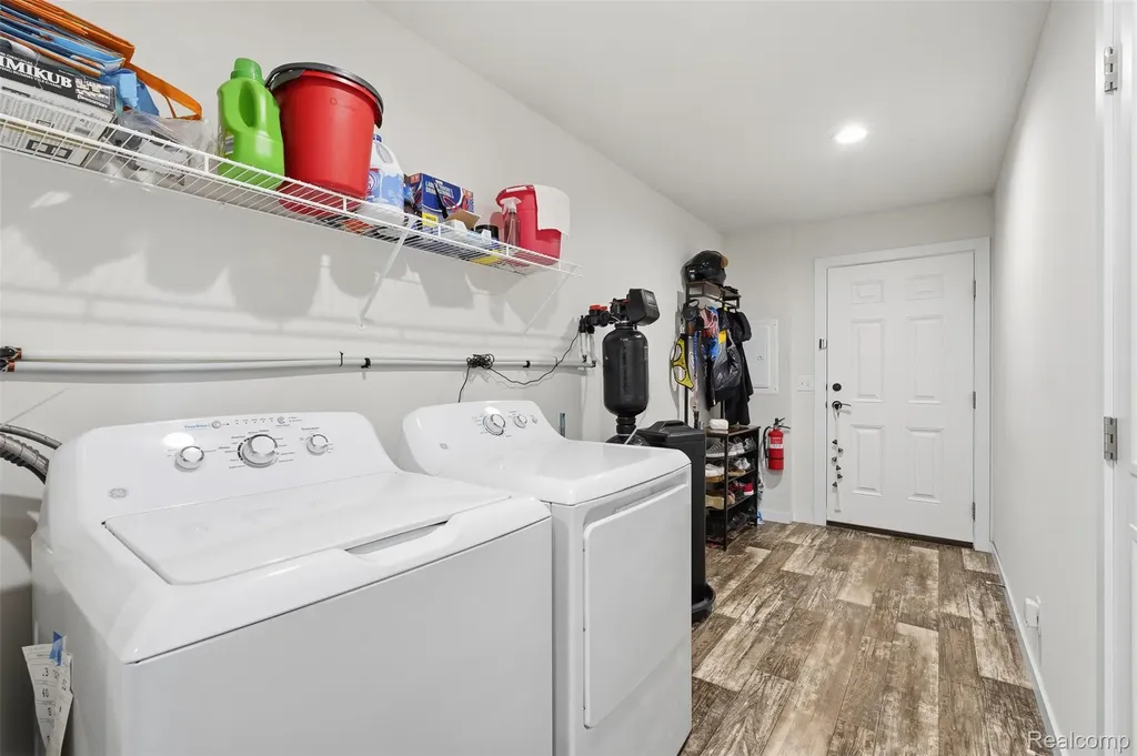 2125 Candy Lane Brighton City MI 48114
