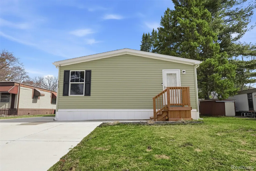 2125 Candy Lane Brighton City MI 48114
