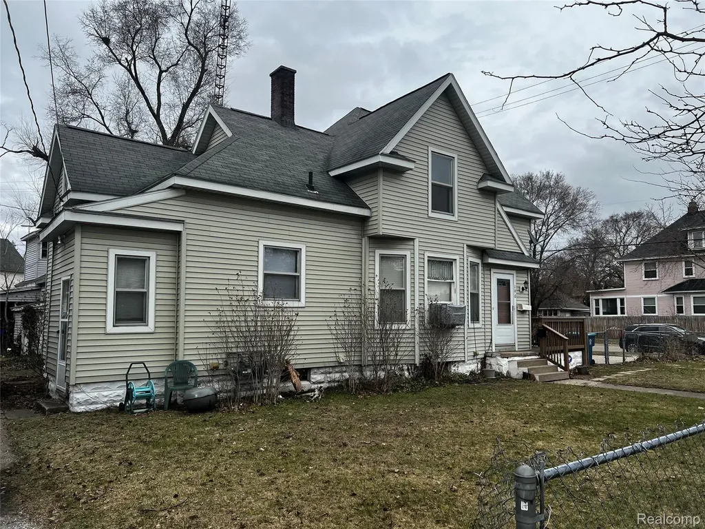 1411 5th Street Muskegon City MI 49441