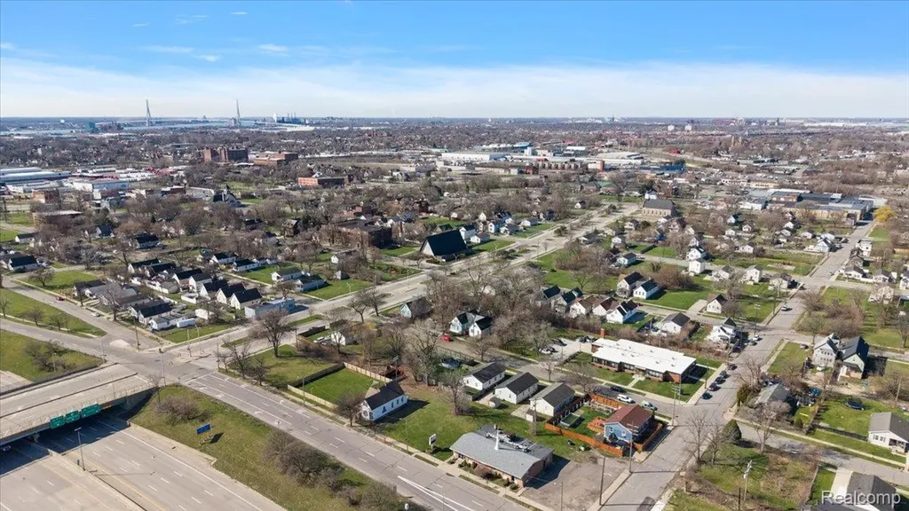 3565 W Jeffries Freeway Detroit City MI 48208
