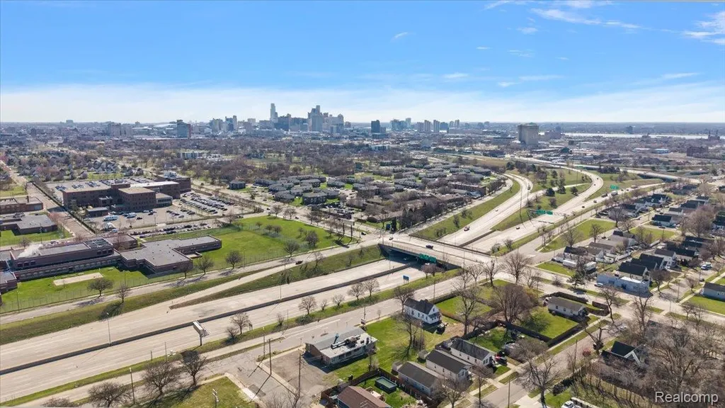 3565 W Jeffries Freeway Detroit City MI 48208