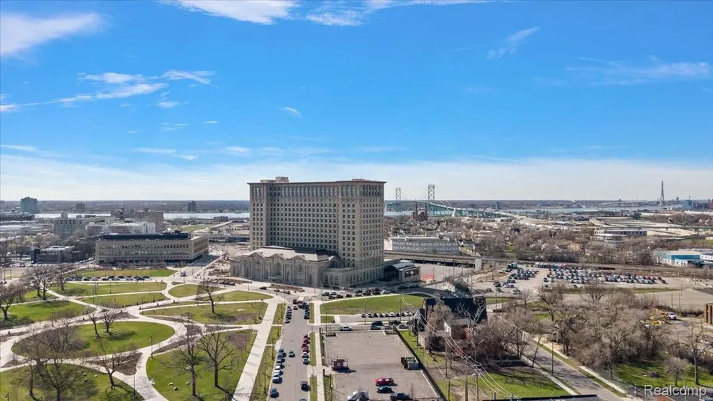 3565 W Jeffries Freeway Detroit City MI 48208