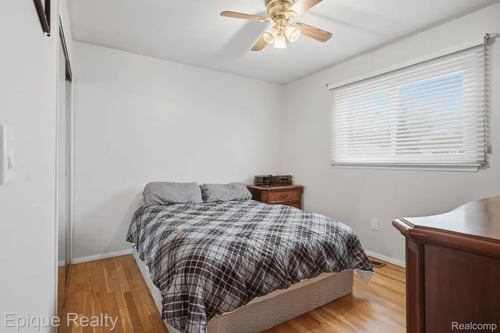 12068 Amber Court Sterling Heights City MI 48312