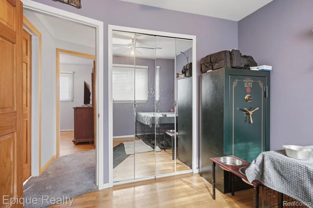 12068 Amber Court Sterling Heights City MI 48312