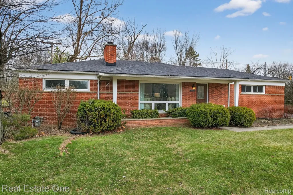 28491 Bayberry Road Farmington Hills City MI 48331