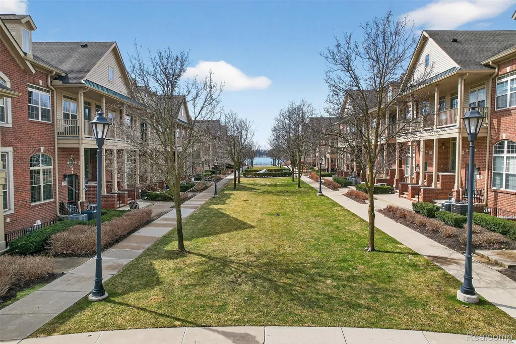 143 E Bay Drive Walled Lake City MI 48390