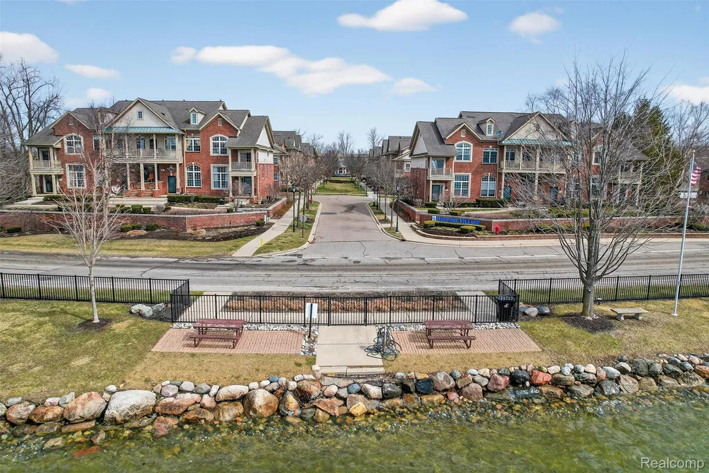 143 E Bay Drive Walled Lake City MI 48390