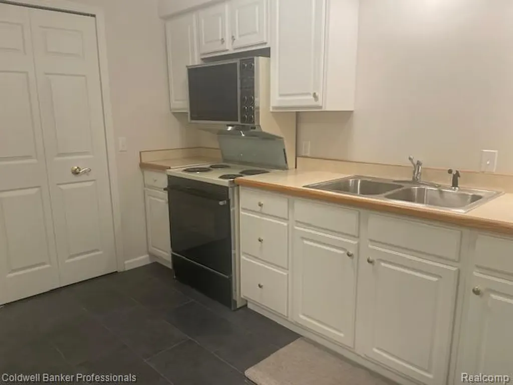 13096 Village Court Vienna Charter Township MI 48420