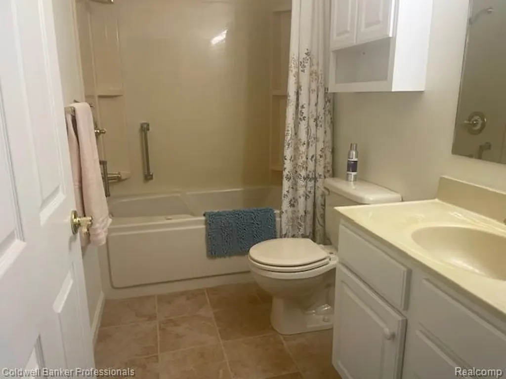13096 Village Court Vienna Charter Township MI 48420