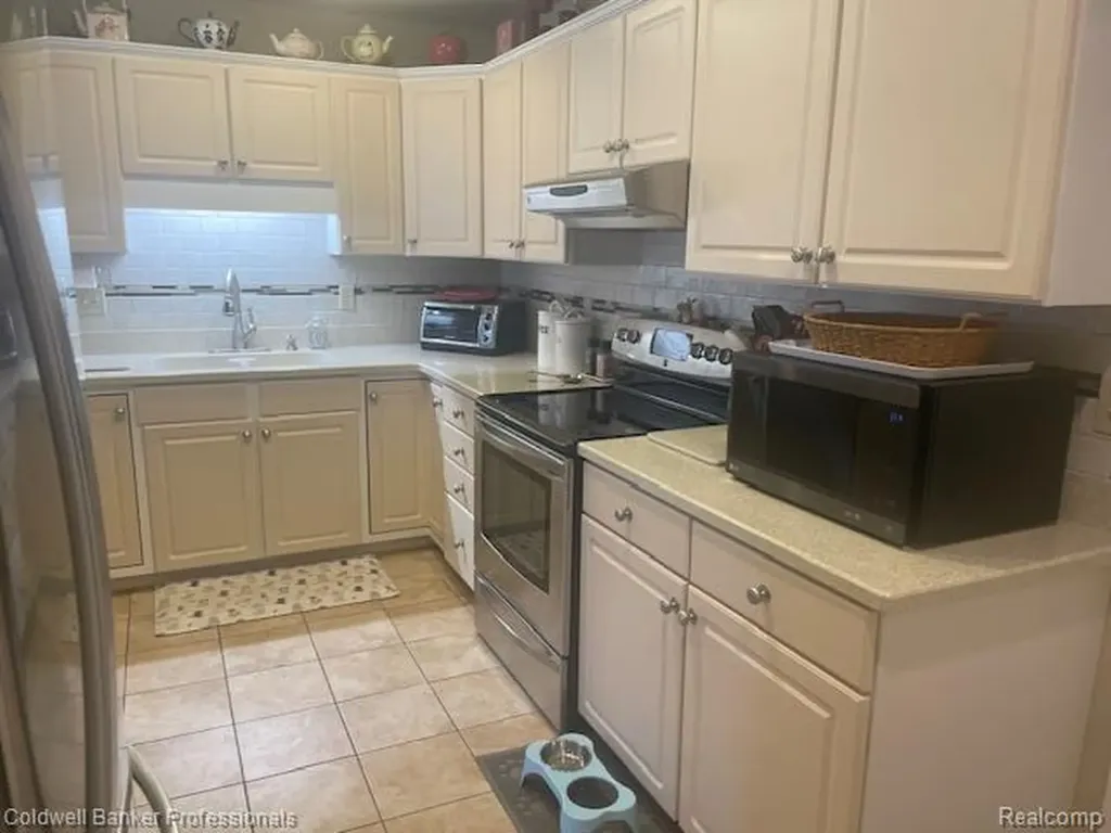 13096 Village Court Vienna Charter Township MI 48420