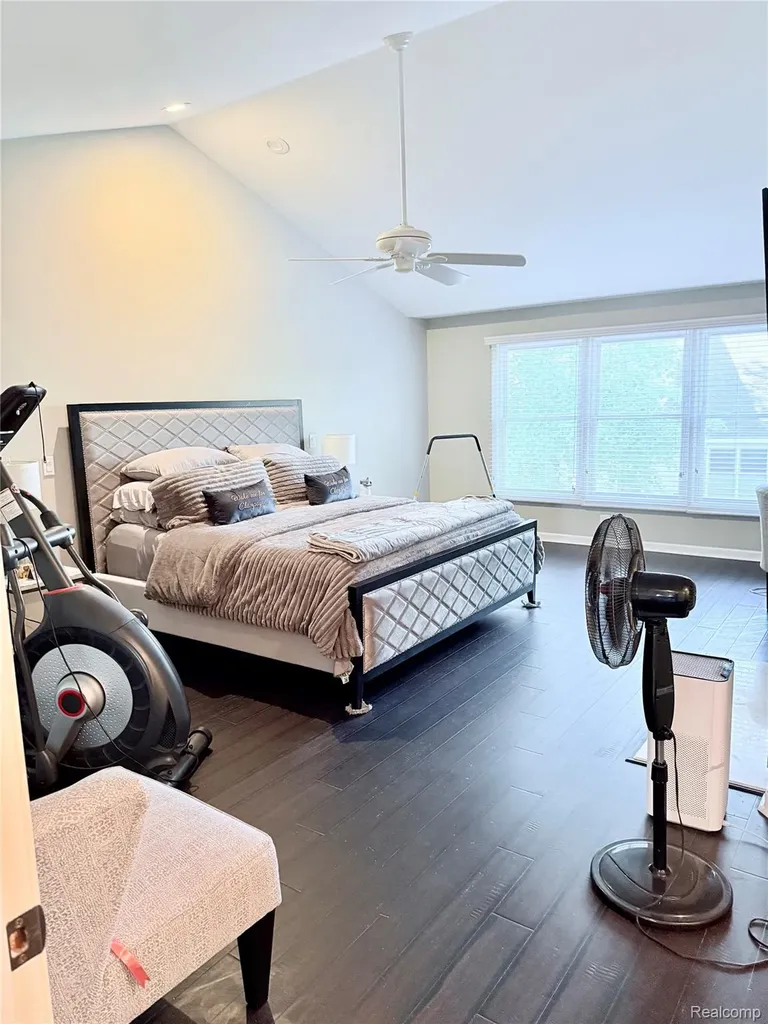 7288 Simsbury Dr. Drive West Bloomfield Charter Township MI 48322