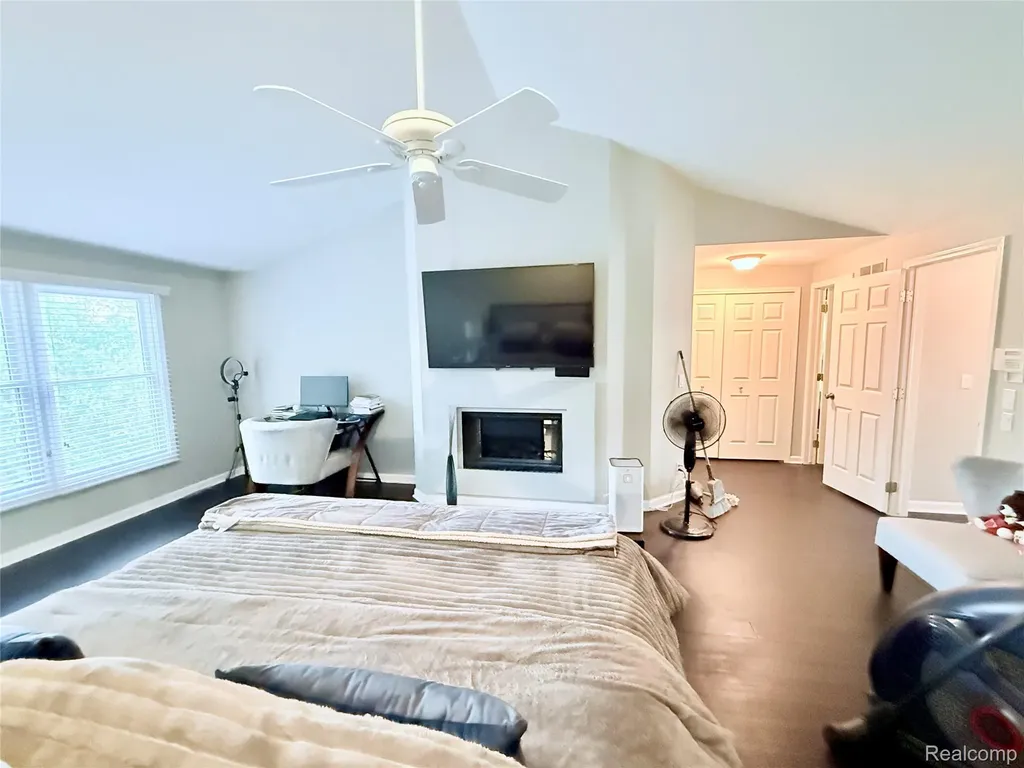 7288 Simsbury Dr. Drive West Bloomfield Charter Township MI 48322