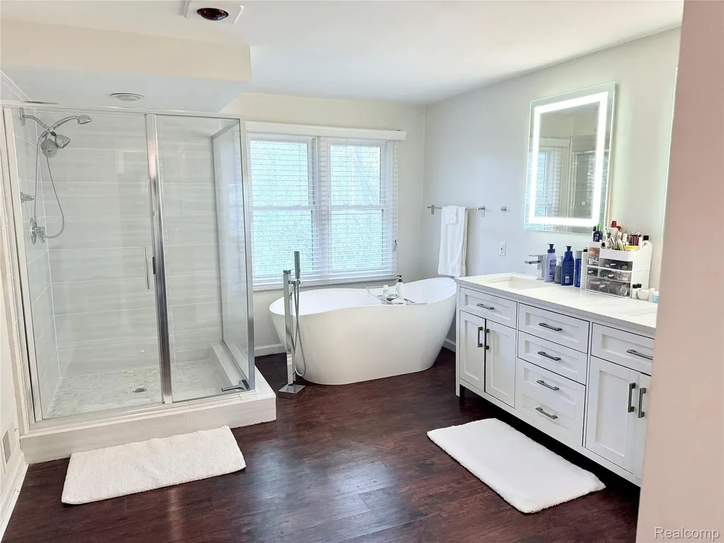 7288 Simsbury Dr. Drive West Bloomfield Charter Township MI 48322