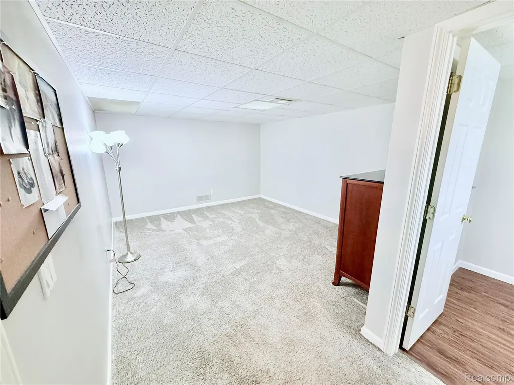 7288 Simsbury Dr. Drive West Bloomfield Charter Township MI 48322