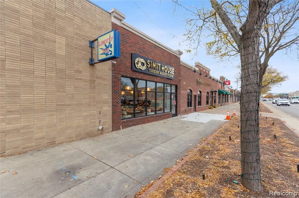 29530 Ford Road Garden City City MI 48135