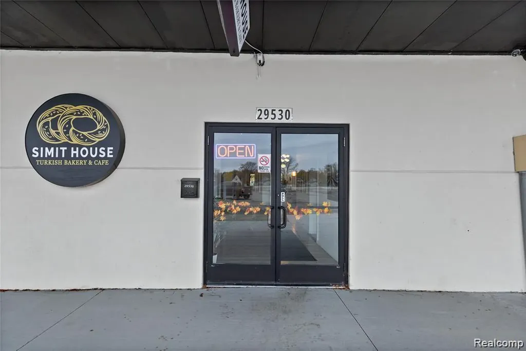 29530 Ford Road Garden City City MI 48135