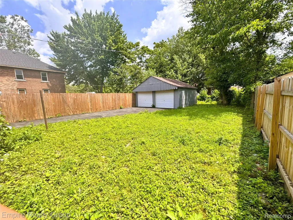 9646 Ward Street Detroit City MI 48227
