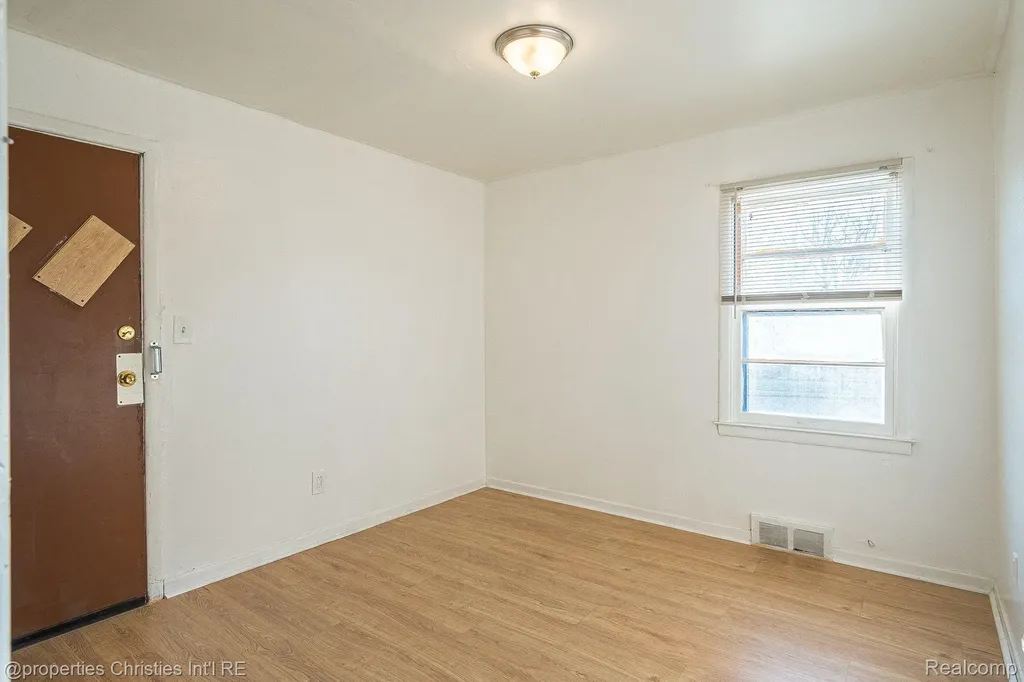 17902 Chester Street Detroit City MI 48224