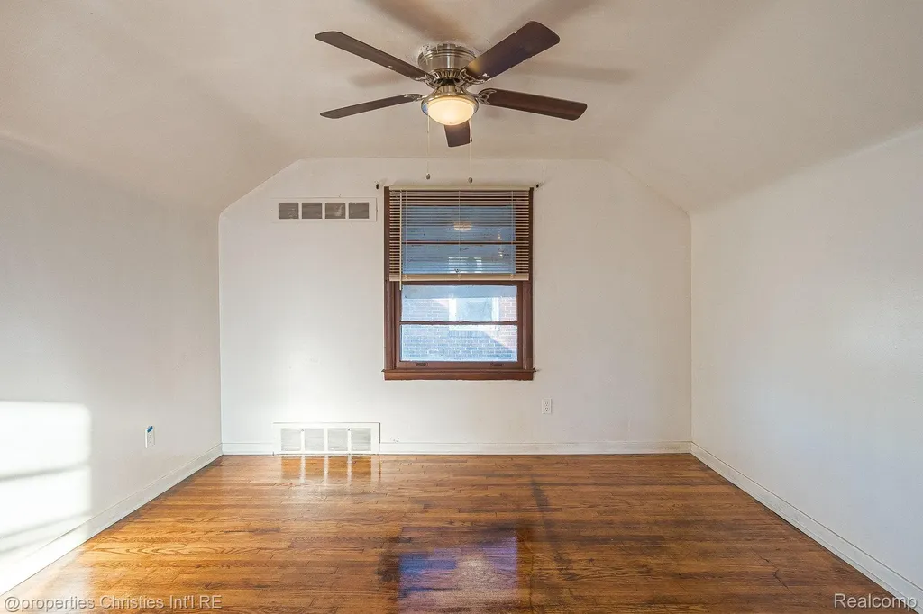 17902 Chester Street Detroit City MI 48224