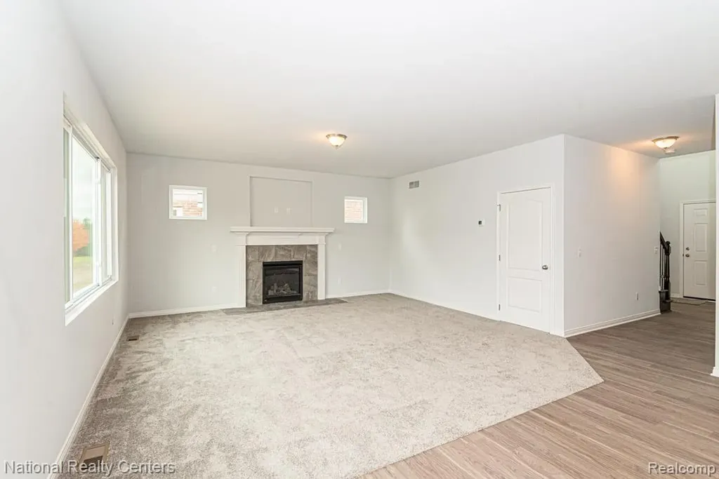 23 Woodfield Parkway Grand Blanc Charter Township MI 48439
