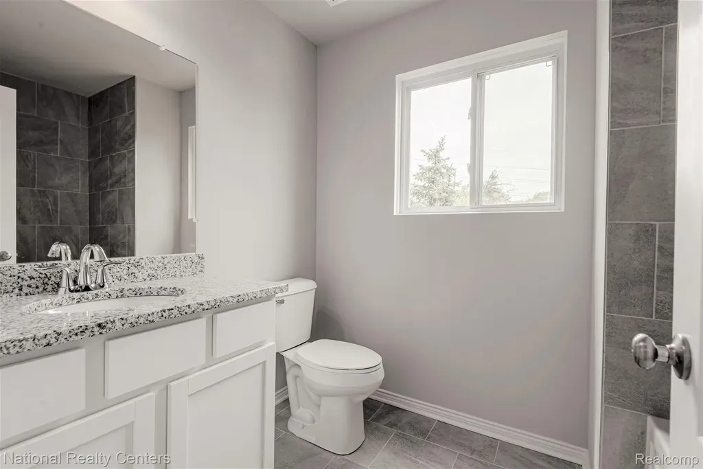 23 Woodfield Parkway Grand Blanc Charter Township MI 48439