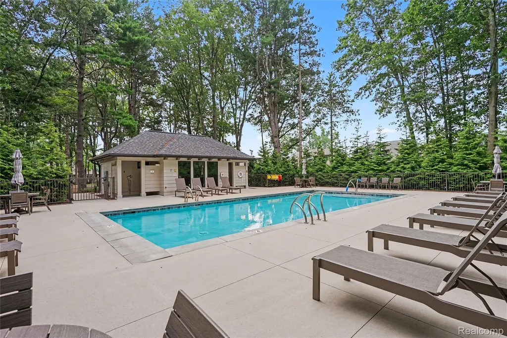 2031 Ottawa Beach Road Park Township MI 49424