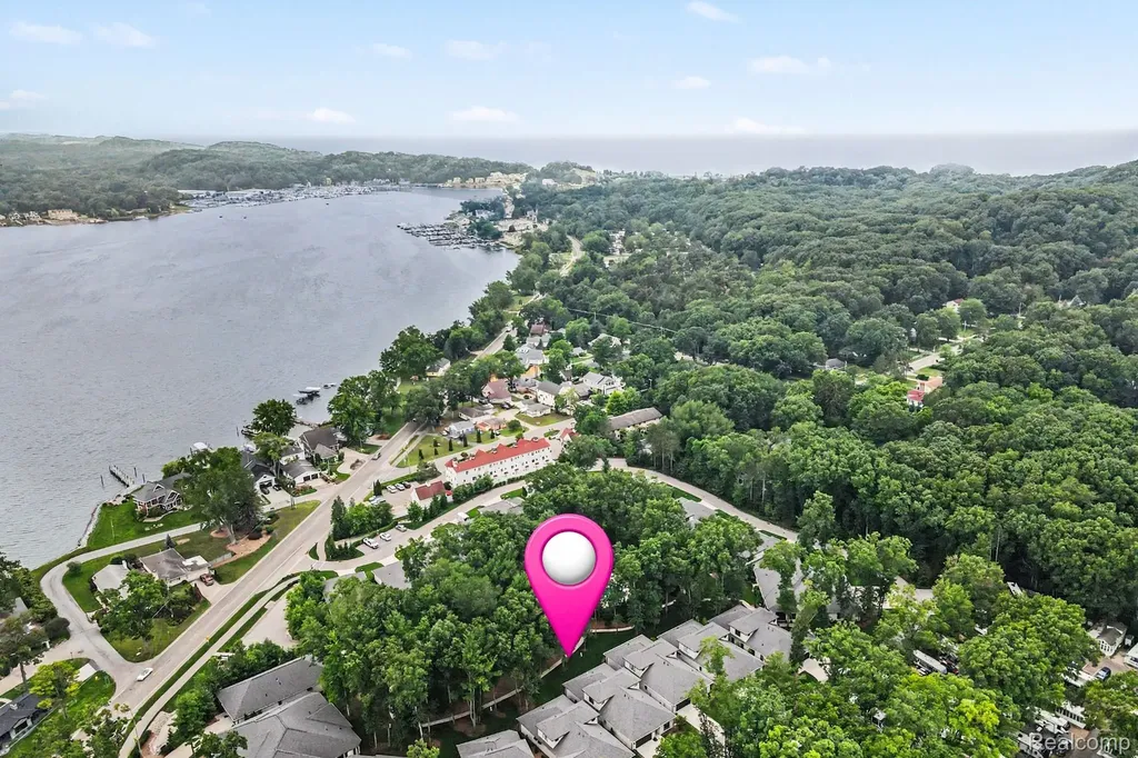 2031 Ottawa Beach Road Park Township MI 49424