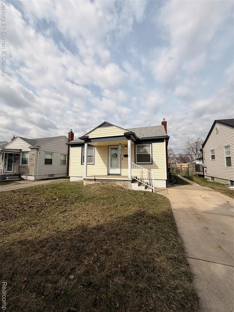 13272 Pullman Street Southgate City MI 48195