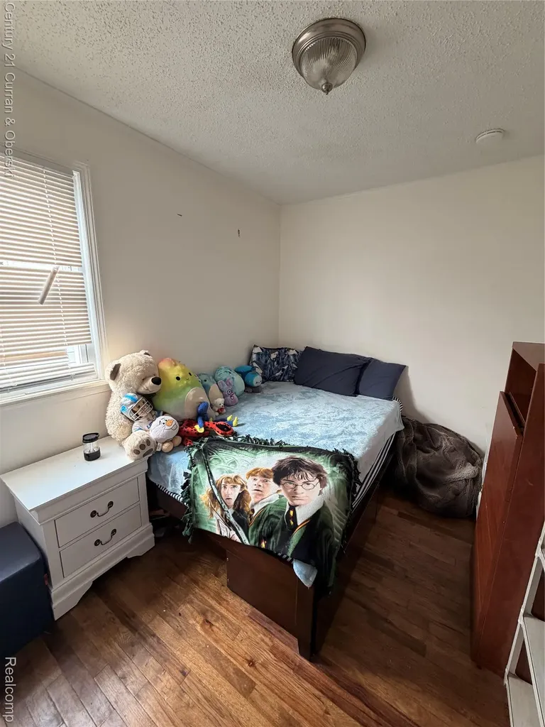 13272 Pullman Street Southgate City MI 48195